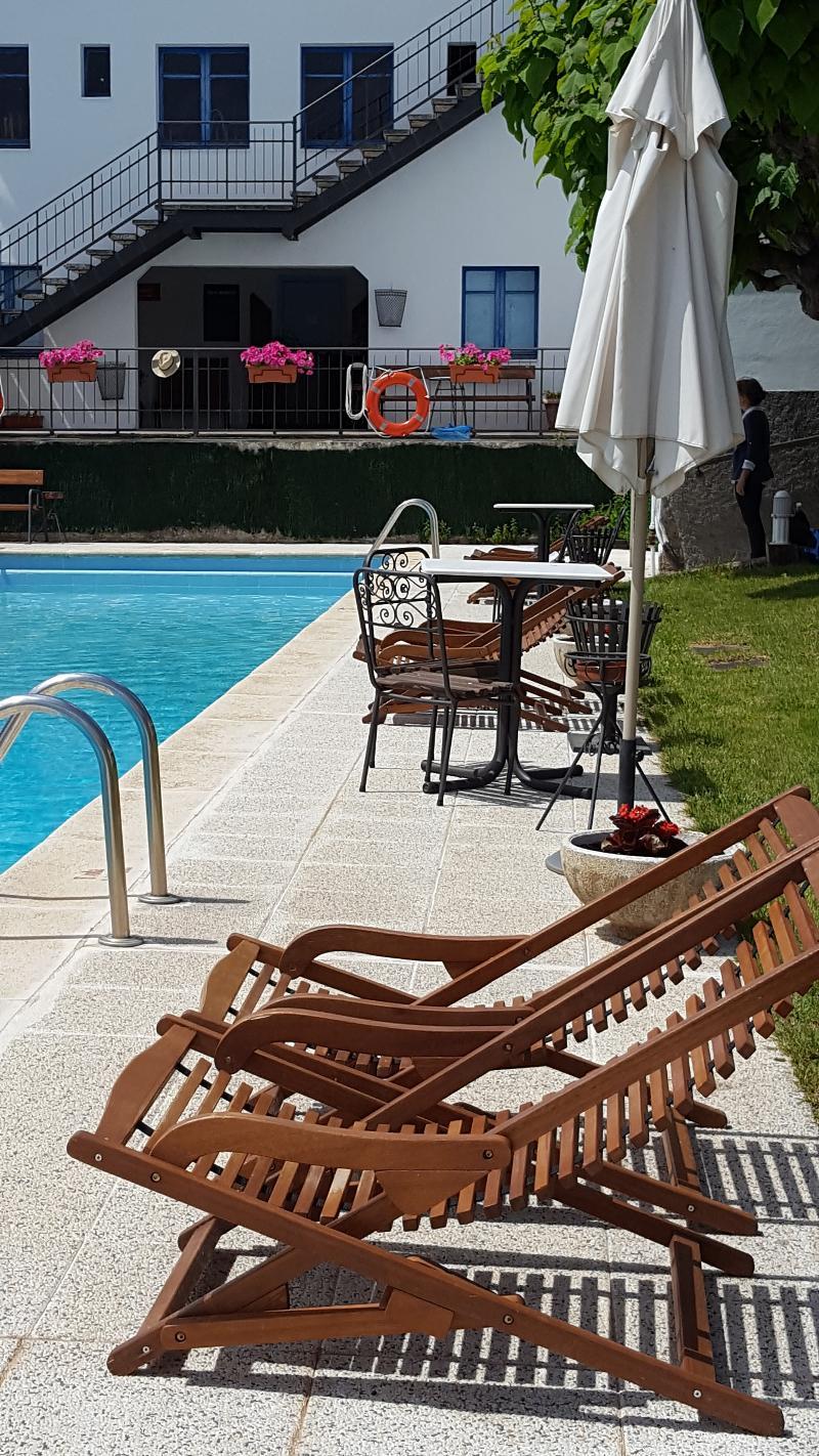 Hotel Segle XX Трем Екстер'єр фото