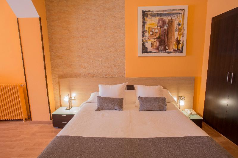 Hotel Segle XX Трем Екстер'єр фото